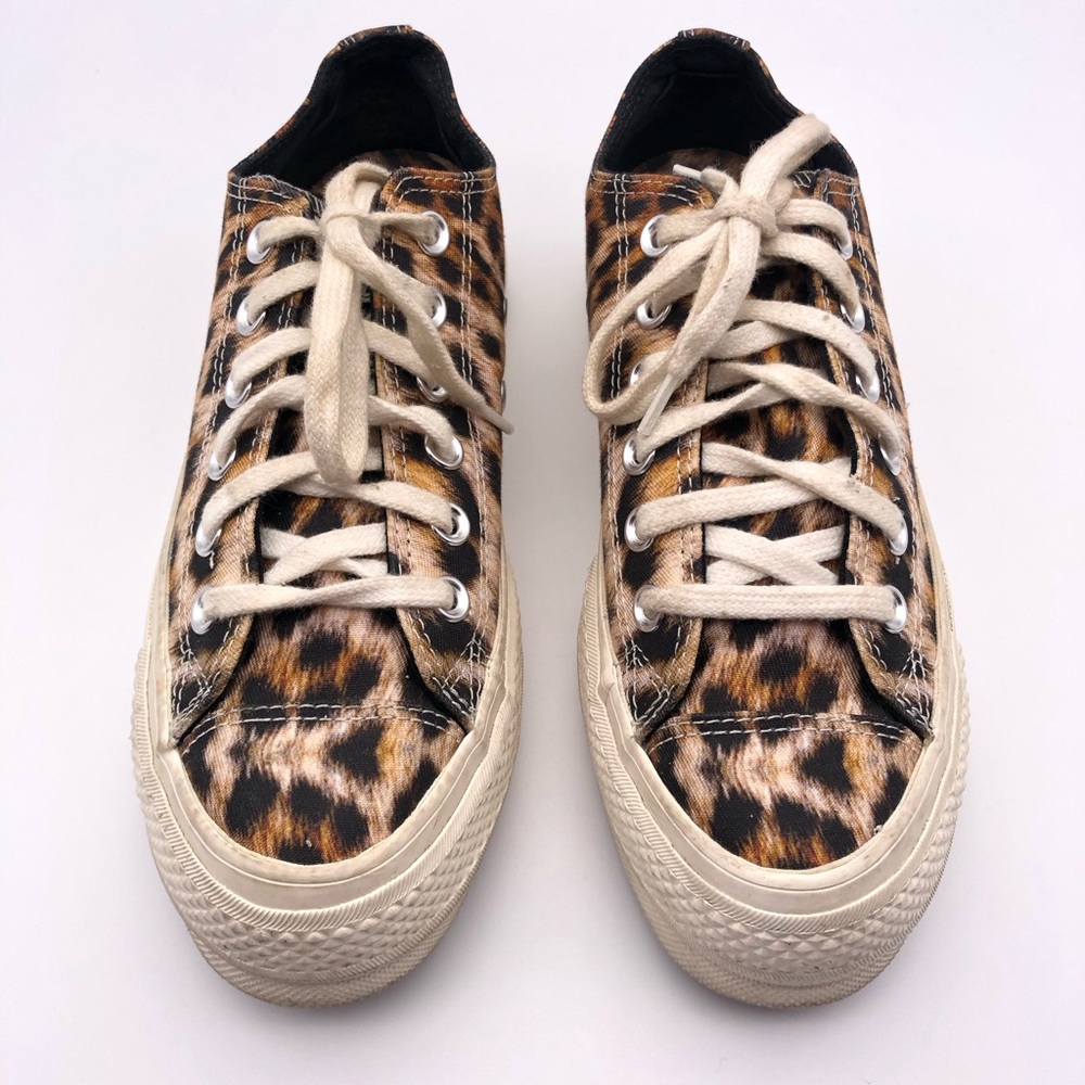 Converse Chuck Taylor Low Lift Canvas Shoes Animal Print Size 6.5